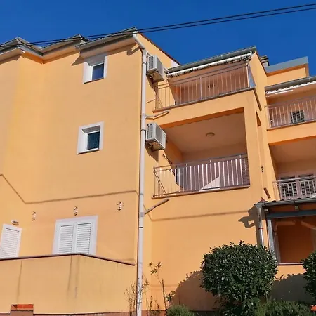 Franka Διαμέρισμα